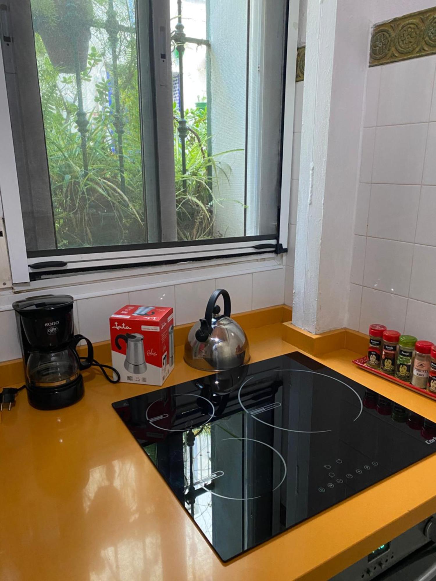 Charming House In Triana,Best City View From Patio Sevilla Eksteriør billede